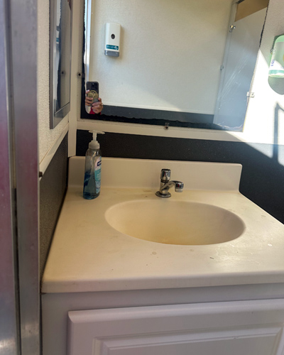 Women's Restroom Trailor Units (Vanity )